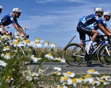 Channel 5 secures multi-year deal with TNT Sports for Tour de France highlights
