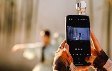 Honor presents new Robot Phone with ARRI imaging technologies